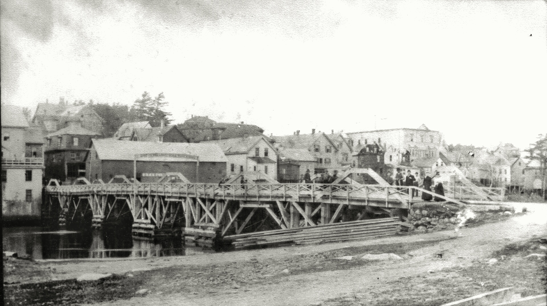 1885 - 'Crib-Work' style bridge, photo source unknown 