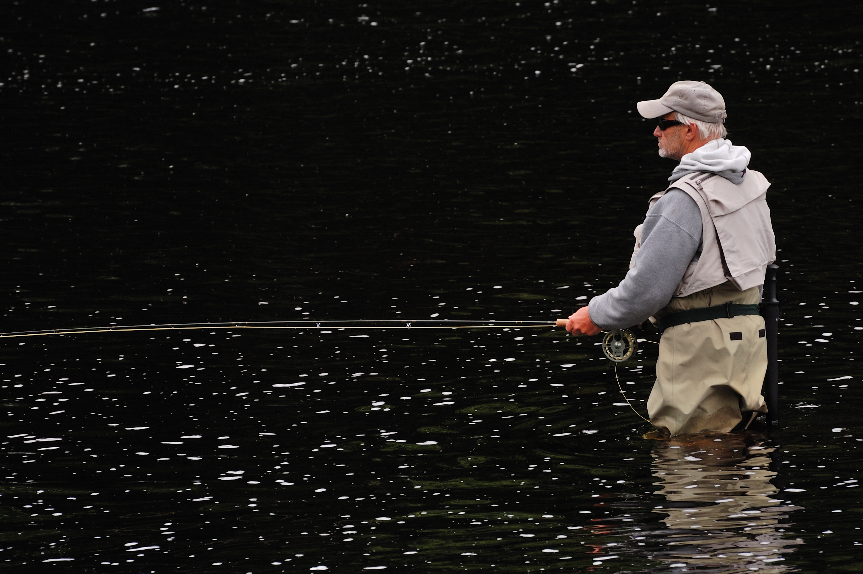 Q u i e t ... fly fishing (c) Ron Smith 