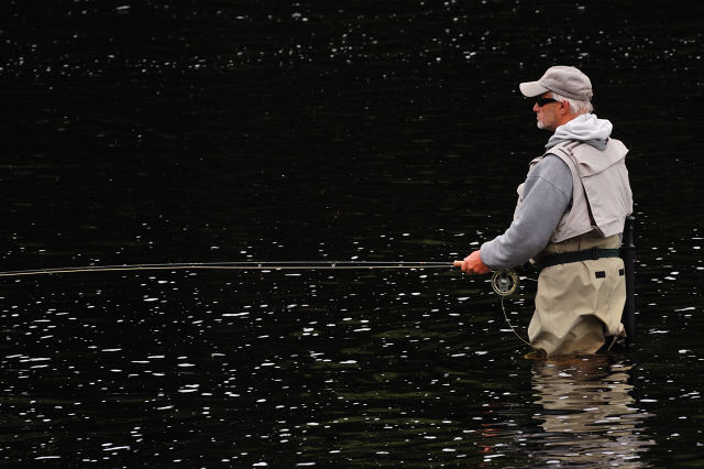 Q u i e t ... fly fishing (c) Ron Smith